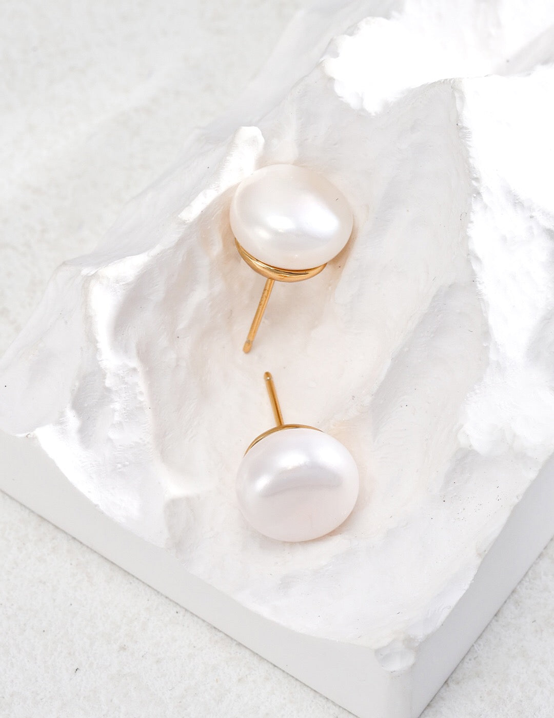 Classic Natural Pearl Stud Earrings